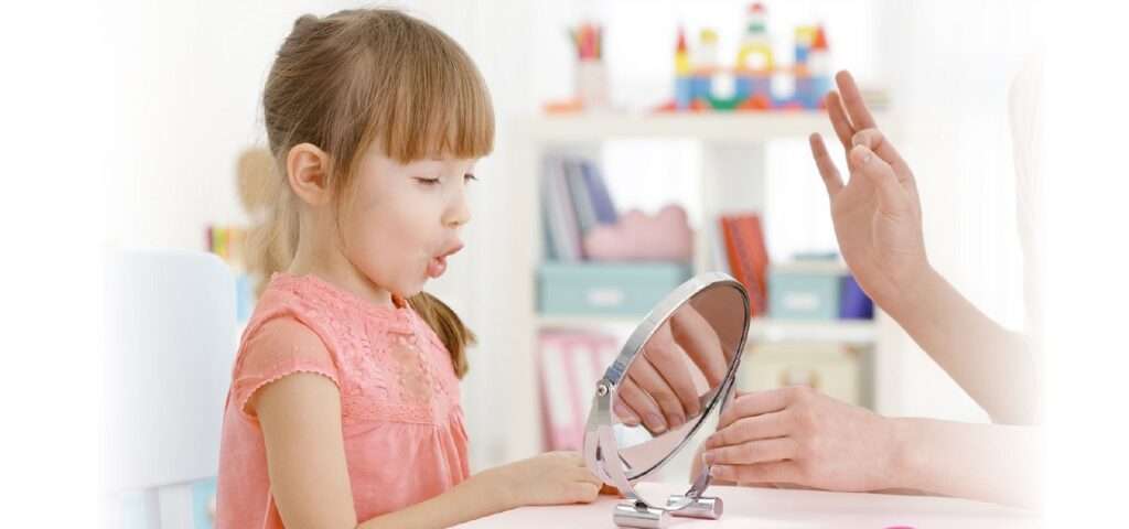 علائم لکنت زبان در کودک و رفع آن